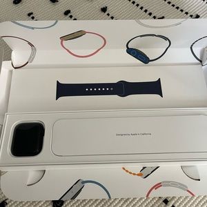 New Apple Watch I never wear.